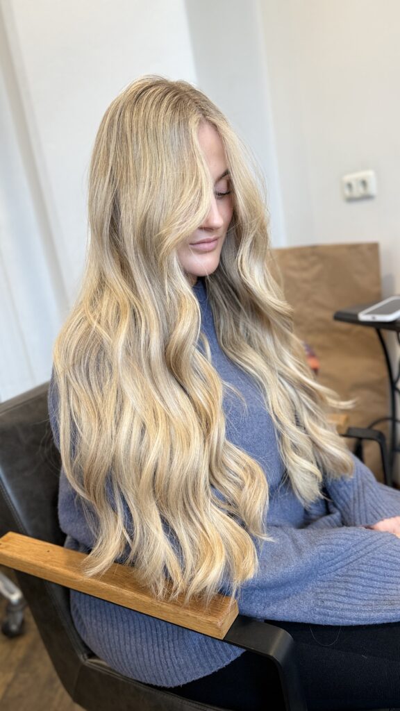 Babylights am ganzen Kopf. Helles, schönes Blond in Bad Tölz